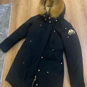 Moose knuckle parka gold edition
